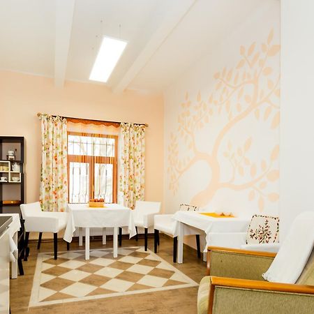 Pstrossova Vila - U Klasterni Zahrady Бехинє Екстер'єр фото